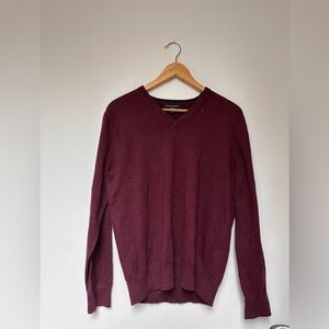 Banana Republic Men’s V-Neck Sweater – Burgundy – Size M